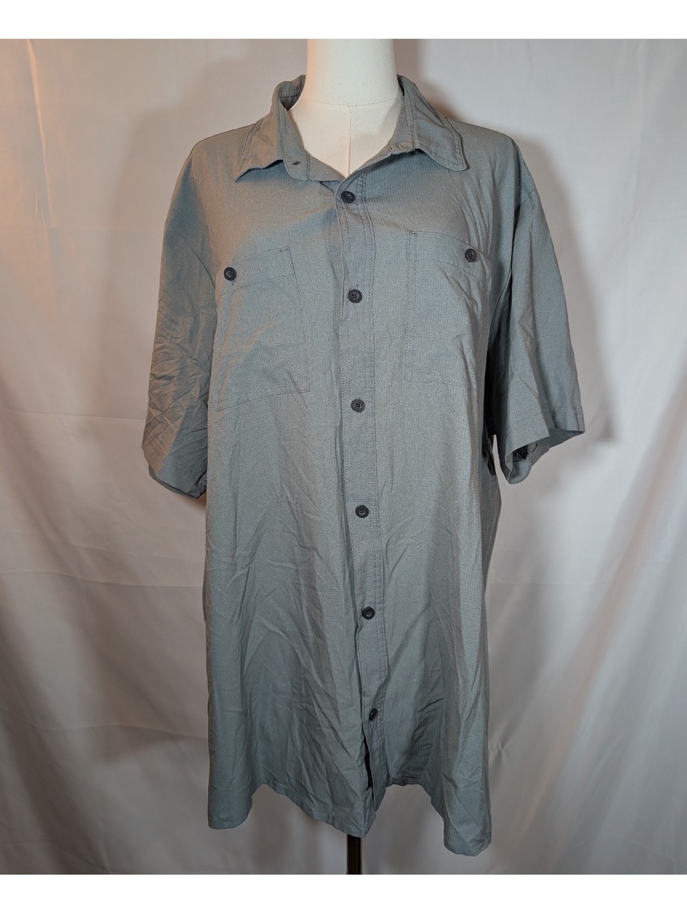 ZeroXposur Travel Series Men's XXL Gray Button-Up Athletic Shirt
